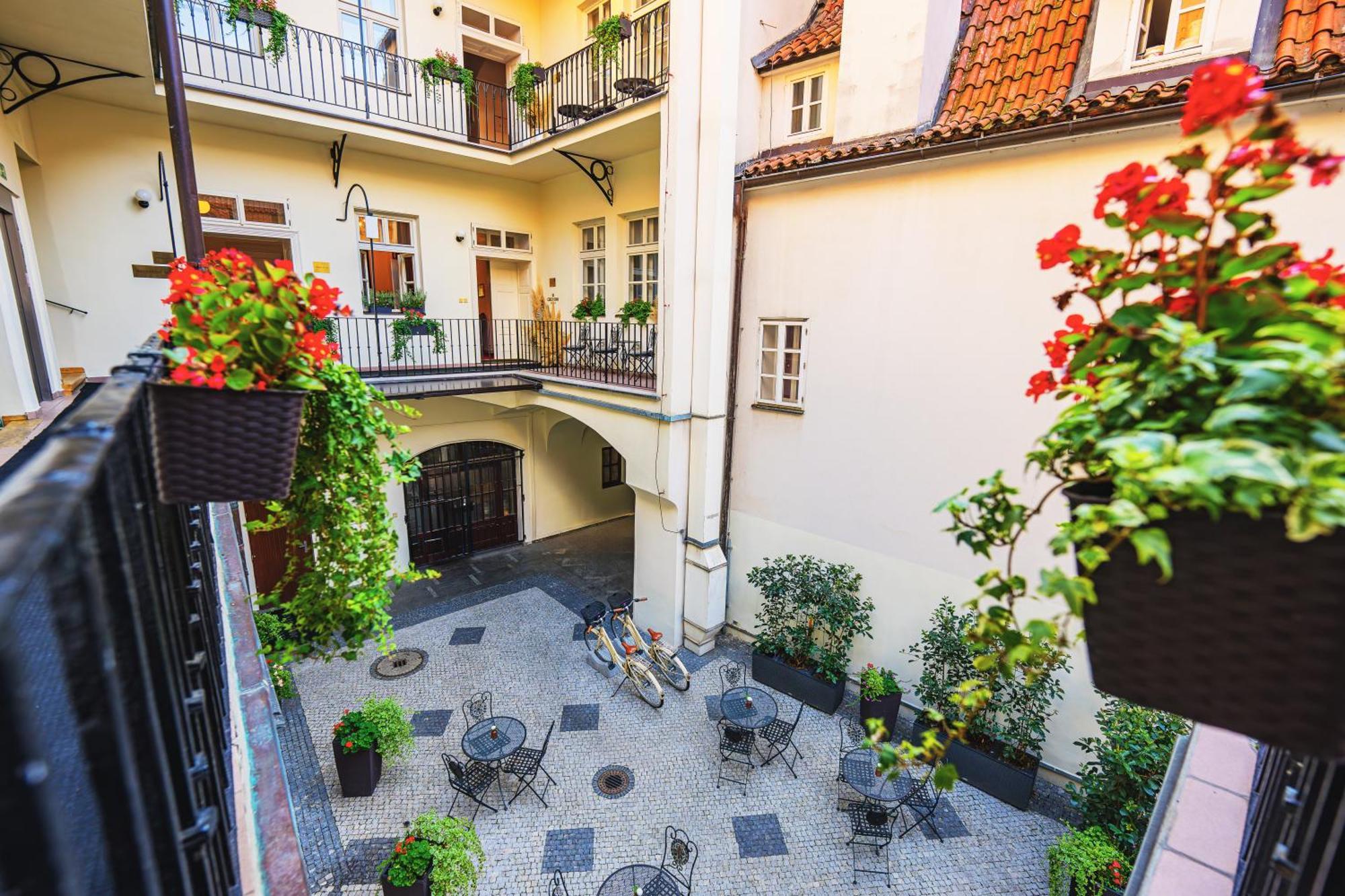 פראג Josephine Old Town Square Hotel - Czech Leading Hotels מראה חיצוני תמונה