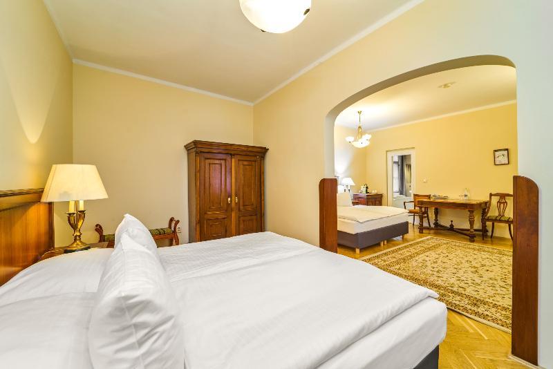 פראג Josephine Old Town Square Hotel - Czech Leading Hotels מראה חיצוני תמונה